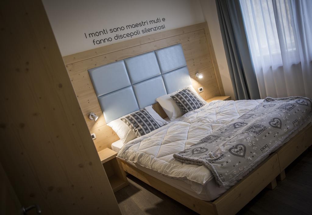 Aparthotel Dolomites Living&Relax Commezzadura Extérieur photo