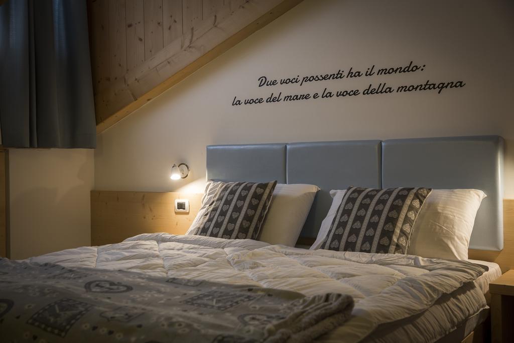Aparthotel Dolomites Living&Relax Commezzadura Extérieur photo