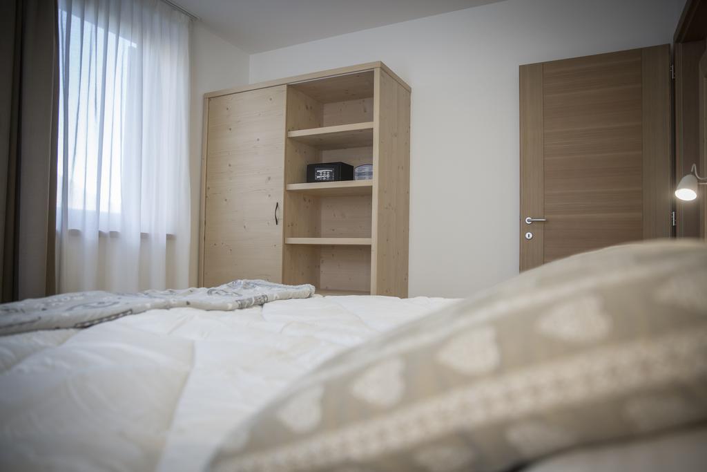 Aparthotel Dolomites Living&Relax Commezzadura Extérieur photo